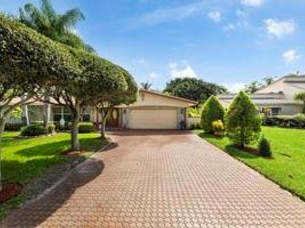3881 NW 100th Ave, Coral Springs FL 33065