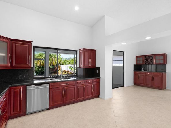1541 NW 101st Ave, Plantation FL 33322