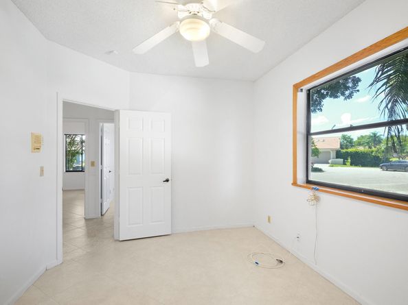 1541 NW 101st Ave, Plantation FL 33322