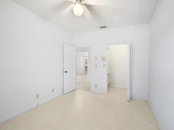 1541 NW 101st Ave, Plantation FL 33322