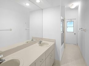 1541 NW 101st Ave, Plantation FL 33322