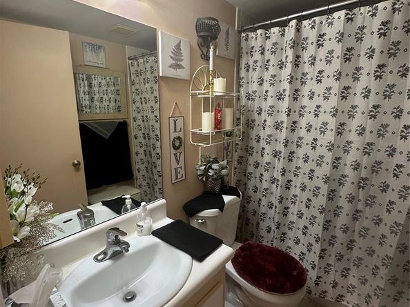 1401 SW 134th Way 307, Pembroke Pines FL 33027