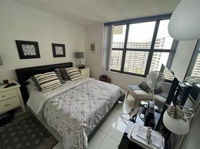 2500 Parkview Dr 1618, Hallandale Beach FL 33009