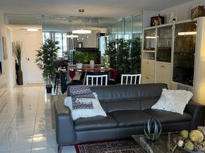 2500 Parkview Dr 1618, Hallandale Beach FL 33009