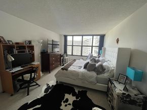 2500 Parkview Dr 1618, Hallandale Beach FL 33009