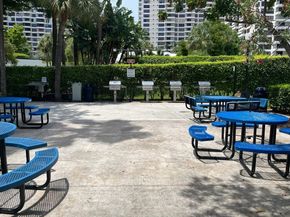 2500 Parkview Dr 1618, Hallandale Beach FL 33009