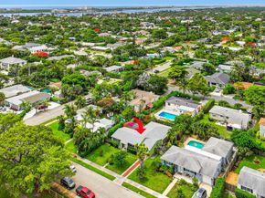 320 Summa Street, West Palm Beach FL 33405
