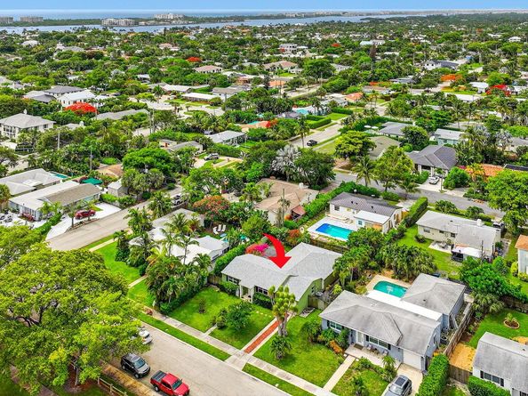 320 Summa Street, West Palm Beach FL 33405