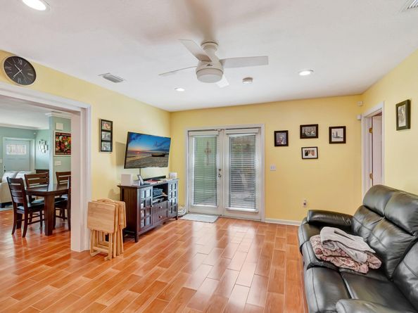 320 Summa Street, West Palm Beach FL 33405
