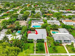 320 Summa Street, West Palm Beach FL 33405