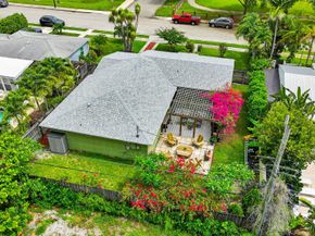 320 Summa Street, West Palm Beach FL 33405