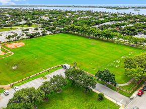 320 Summa Street, West Palm Beach FL 33405