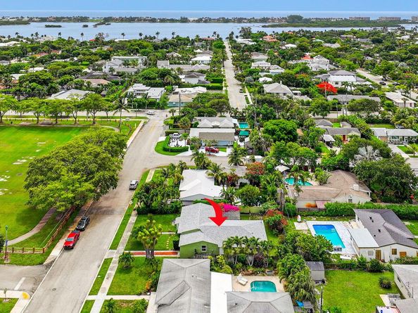 320 Summa Street, West Palm Beach FL 33405