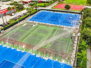 320 Summa Street, West Palm Beach FL 33405