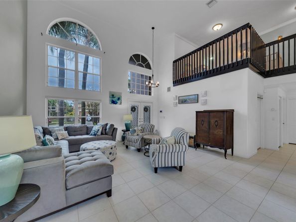 17947 SW 36th St, Miramar FL 33029