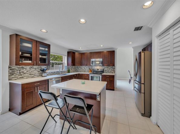 17947 SW 36th St, Miramar FL 33029