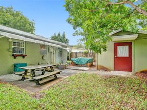 2731 NE 9th Ave, Pompano Beach FL 33064