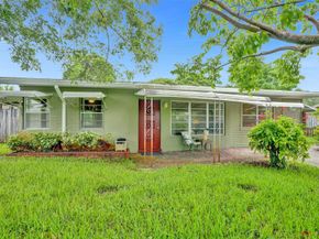 2731 NE 9th Ave, Pompano Beach FL 33064