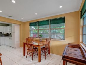 2731 NE 9th Ave, Pompano Beach FL 33064