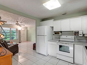 2731 NE 9th Ave, Pompano Beach FL 33064