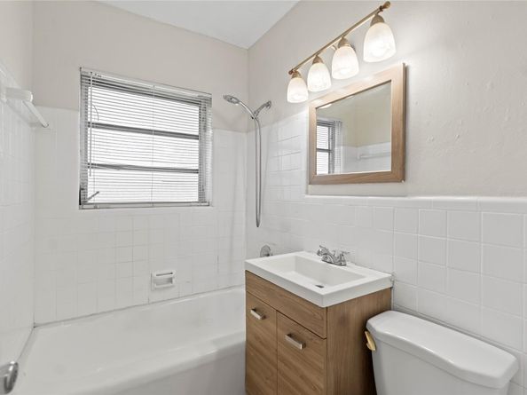 1212 NW 11th Ct, Fort Lauderdale FL 33311