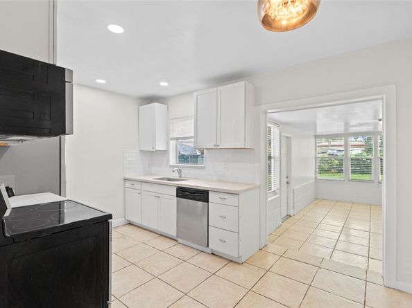 1212 NW 11th Ct, Fort Lauderdale FL 33311