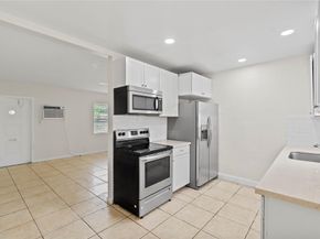 1212 NW 11th Ct, Fort Lauderdale FL 33311