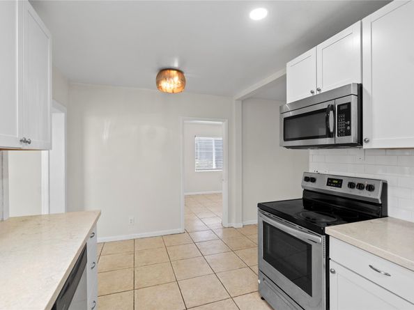1212 NW 11th Ct, Fort Lauderdale FL 33311