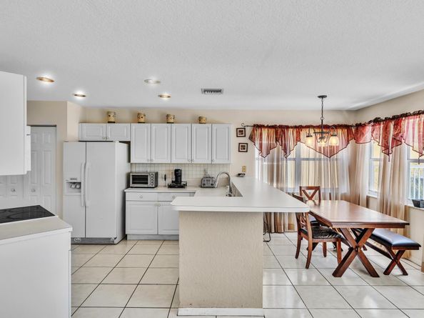 16727 Sapphire Isle, Weston FL 33331