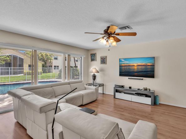 16727 Sapphire Isle, Weston FL 33331