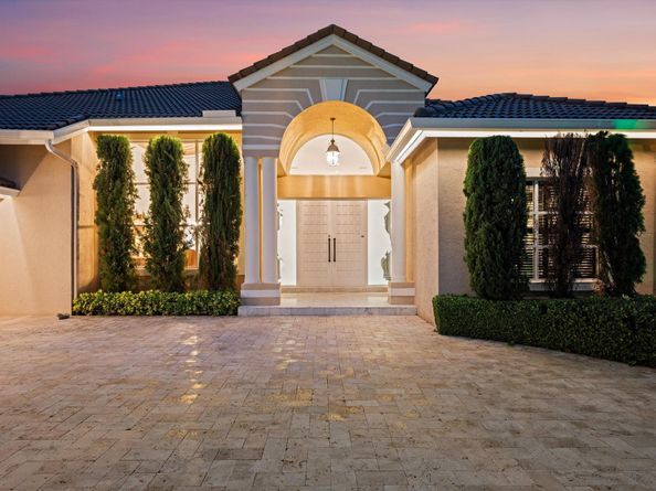 1697 Mayacoo Lakes Boulevard, West Palm Beach FL 33411