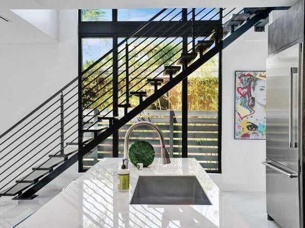 2514 NE 21st Street A, Fort Lauderdale FL 33305