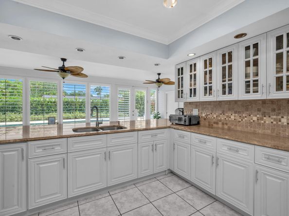 3621 N 33rd Ter, Hollywood FL 33021