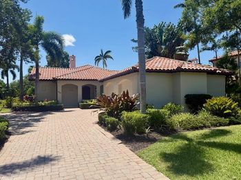 204 Royal Tern Court