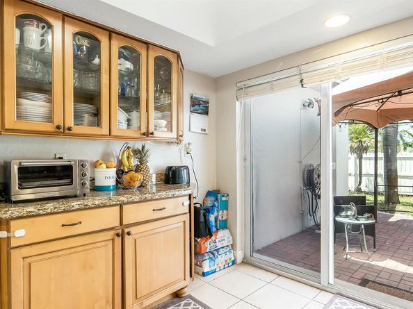 261 NW 47th Court, Oakland Park FL 33334