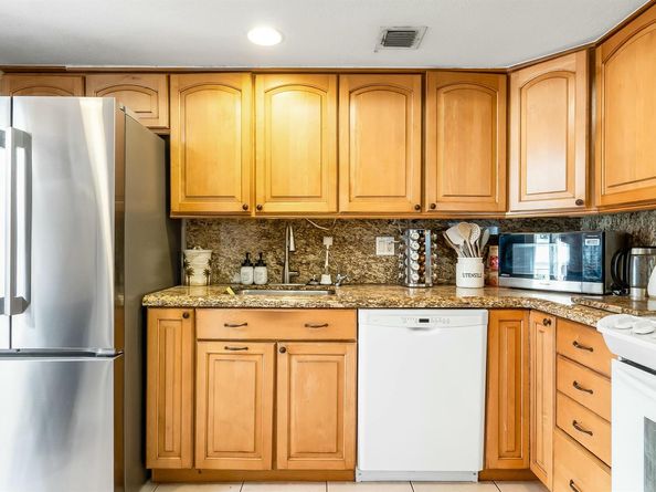 261 NW 47th Court, Oakland Park FL 33334