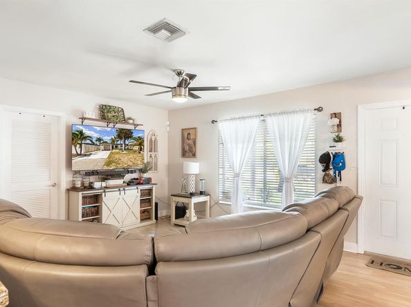 261 NW 47th Court, Oakland Park FL 33334