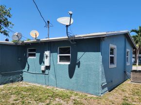 1041 NW 23rd Ter, Fort Lauderdale FL 33311
