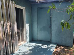 1041 NW 23rd Ter, Fort Lauderdale FL 33311