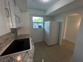 117 Royal Park Drive 2A, Oakland Park FL 33309