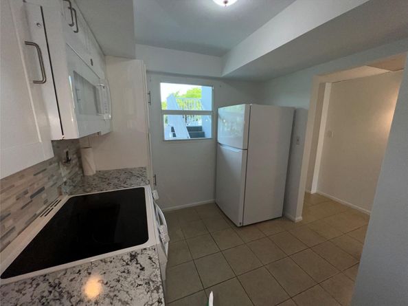 117 Royal Park Drive 2A, Oakland Park FL 33309