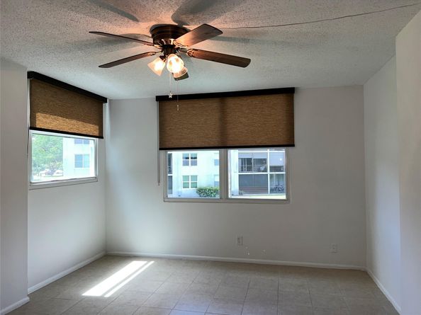 117 Royal Park Drive 2A, Oakland Park FL 33309