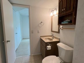 117 Royal Park Drive 2A, Oakland Park FL 33309