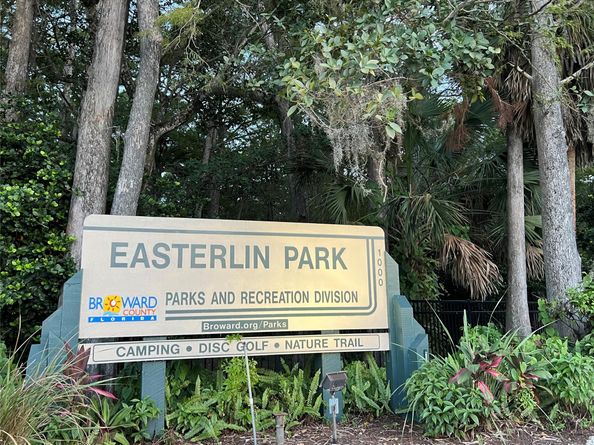 117 Royal Park Drive 2A, Oakland Park FL 33309