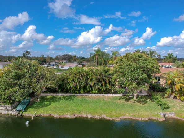 10615 Ermine Avenue, Boca Raton FL 33428