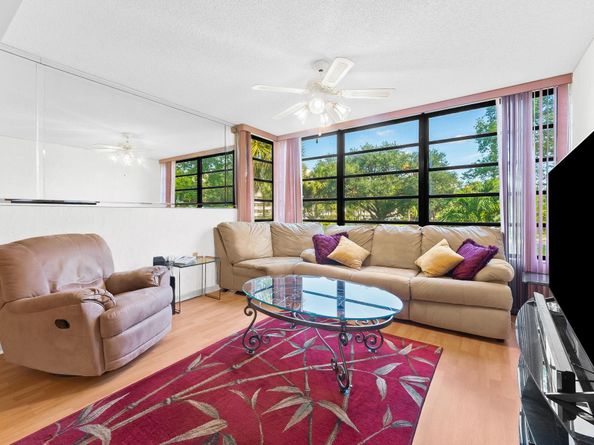 1717 Whitehall Drive 205, Davie FL 33324