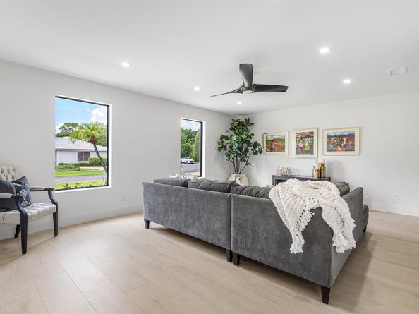 6901 Giralda Circle, Boca Raton FL 33433