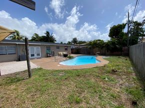 124 SE 11th Street, Deerfield Beach FL 33441
