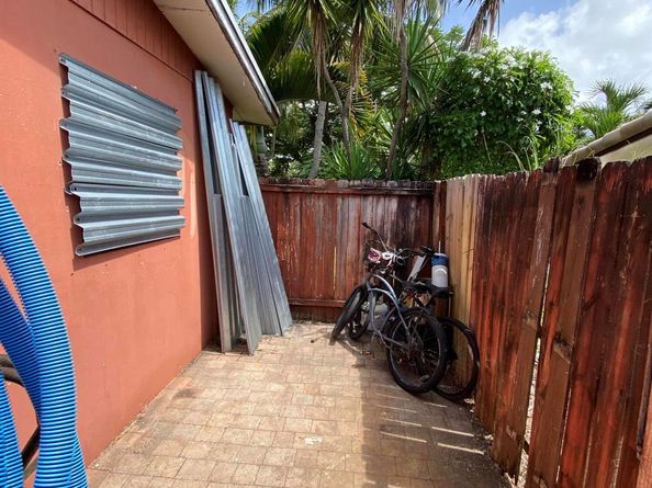 124 SE 11th Street, Deerfield Beach FL 33441
