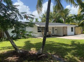 124 SE 11th Street, Deerfield Beach FL 33441